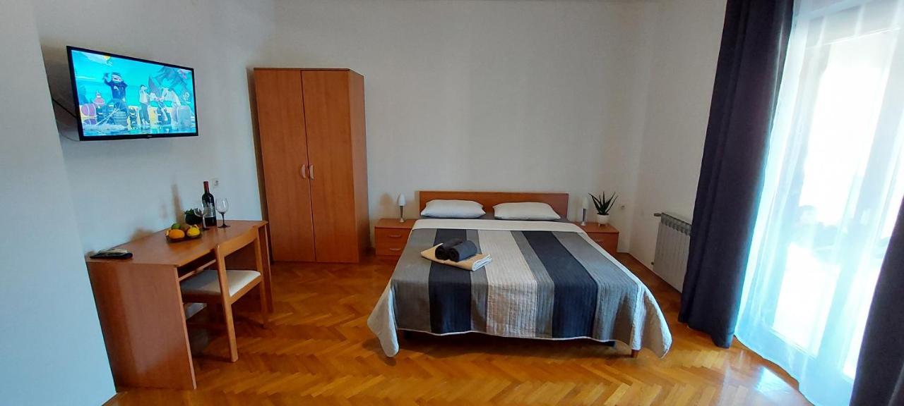 Villa Salvia Rooms And Apartments Ровинь Экстерьер фото