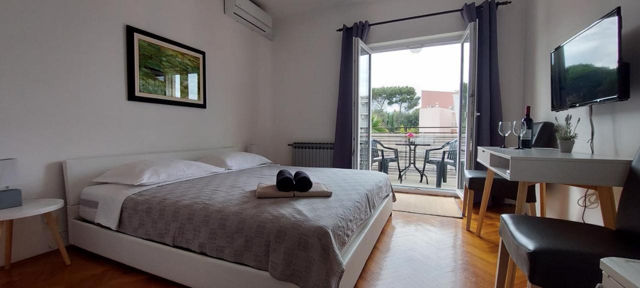Villa Salvia Rooms And Apartments Ровинь Экстерьер фото