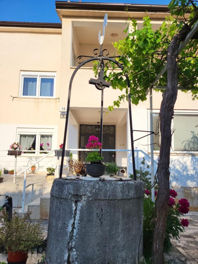 Villa Salvia Rooms And Apartments Ровинь Экстерьер фото