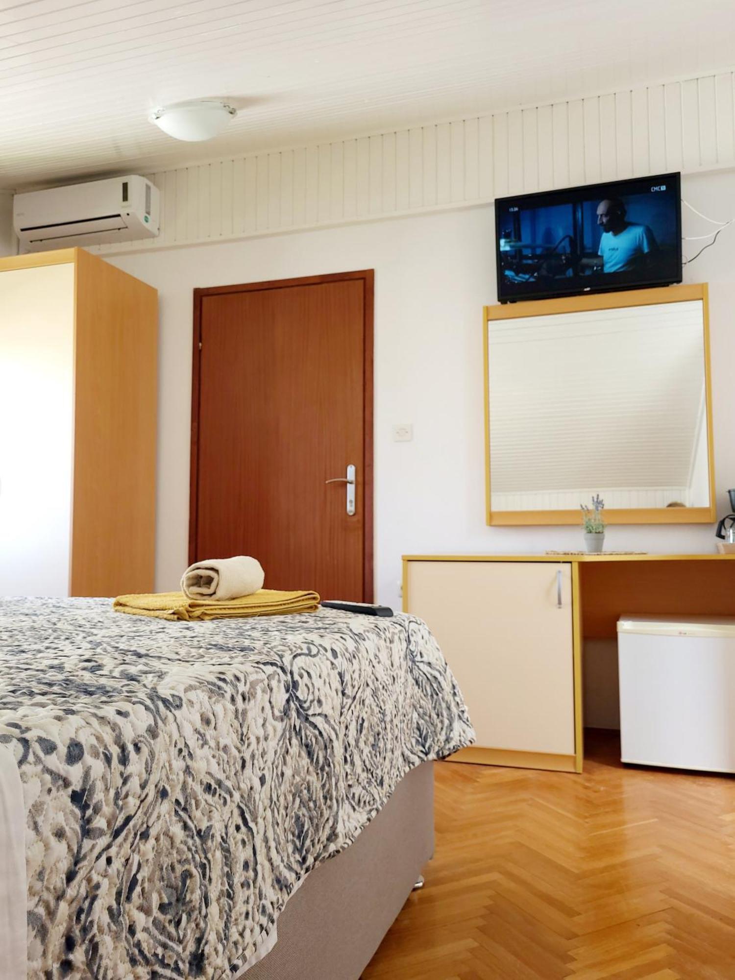 Villa Salvia Rooms And Apartments Ровинь Экстерьер фото